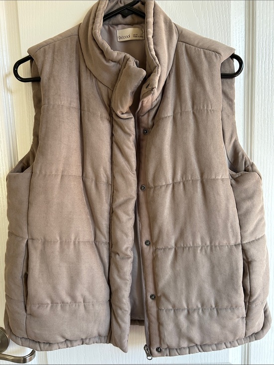 BE COOL Jackets & Blazers - BE COOL Taupe Quilted Puffer Vest with High Collar